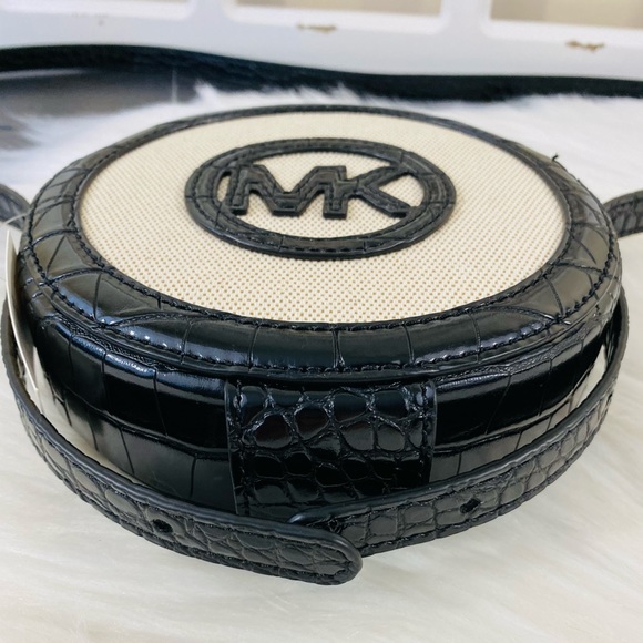 Michael Kors Aidy Small Canteen Crossbody XBody - Picture 7 of 14